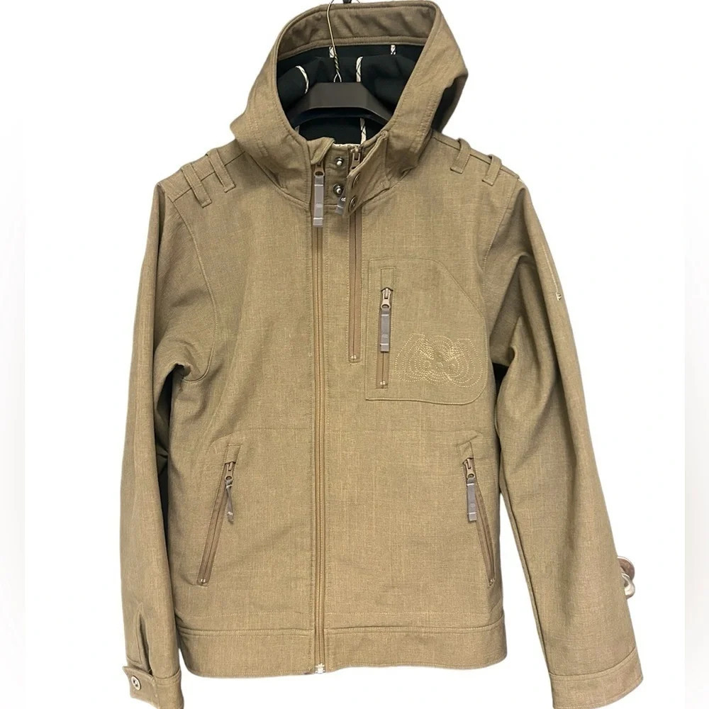 686 women’s snowboarding jacket size S  excellent condition